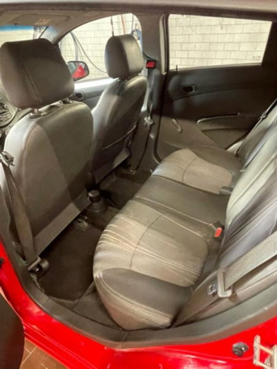 Chevrolet Spark 1.0 LS (2)
