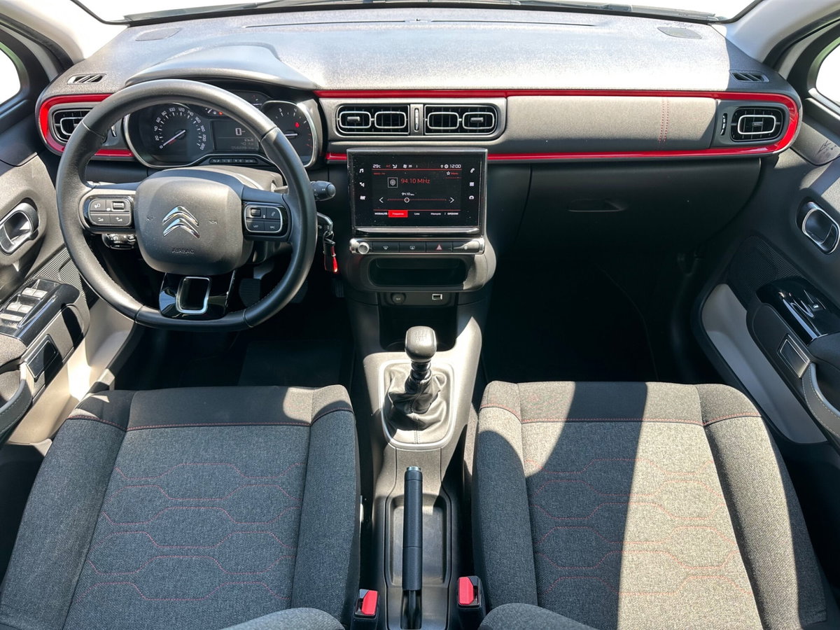 Citroen C3 PureTech 110 S&S Shine (6)