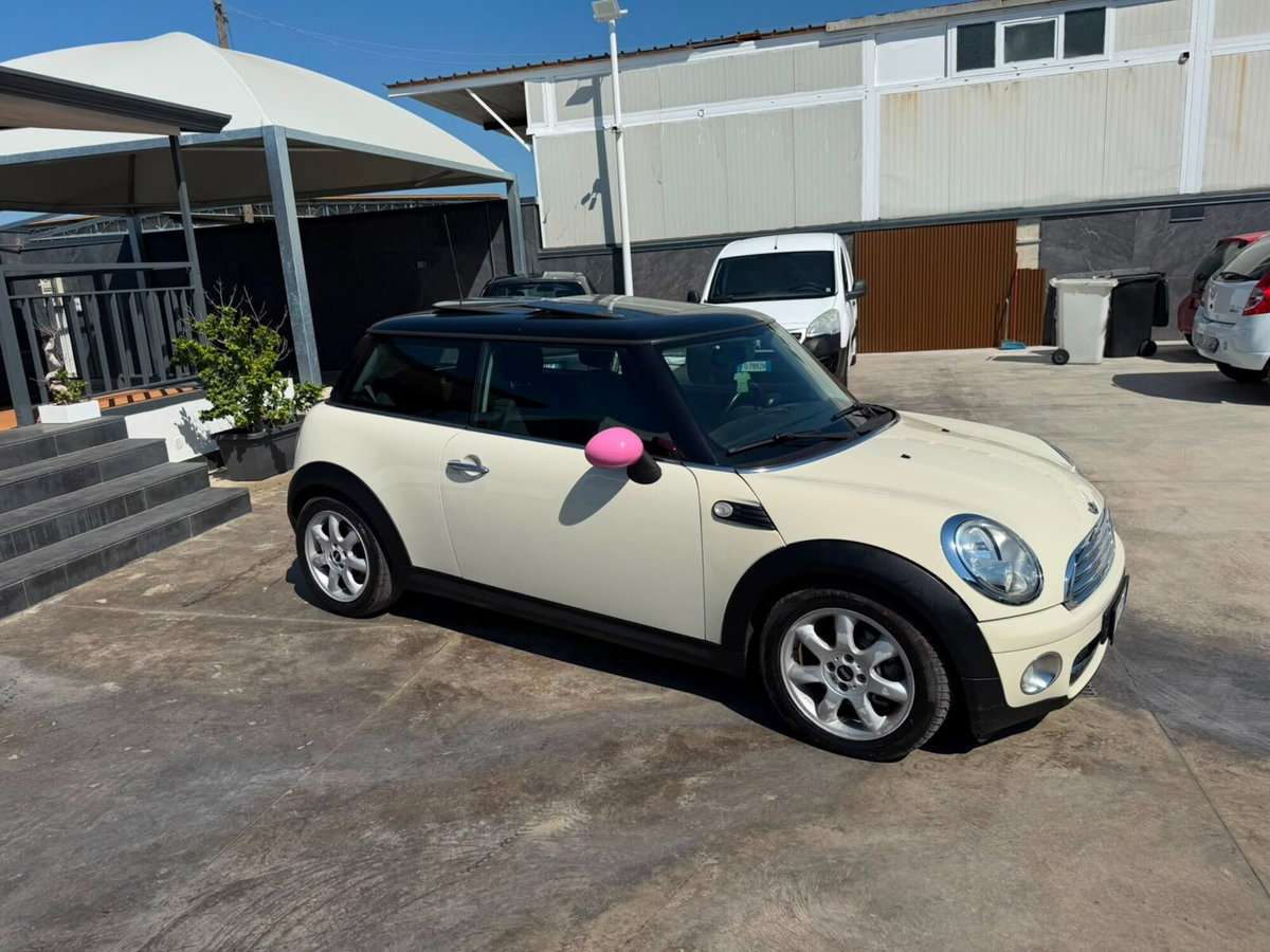 MINI Mini 1.6 16V Cooper D (3)