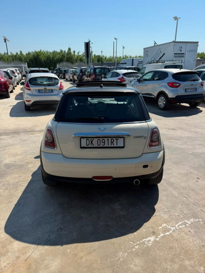 MINI Mini 1.6 16V Cooper D (5)