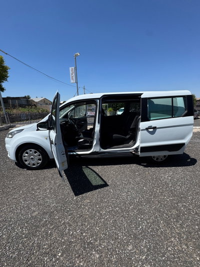 Ford Tourneo Connect 1.5 TDCi 120 CV Plus (13)