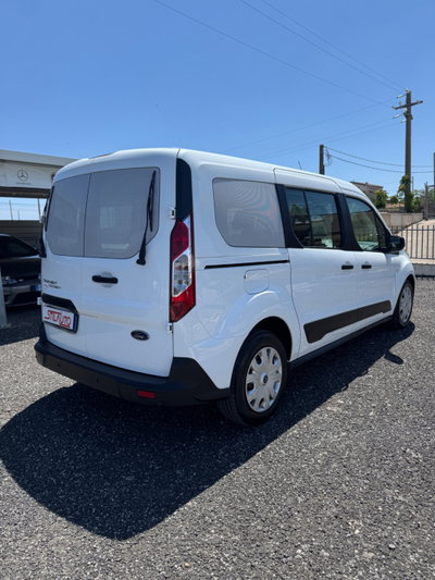 Ford Tourneo Connect 1.5 TDCi 120 CV Plus (2)