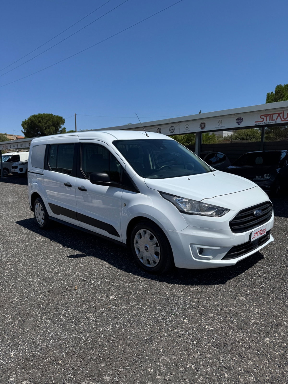 Ford Tourneo Connect 1.5 TDCi 120 CV Plus (3)