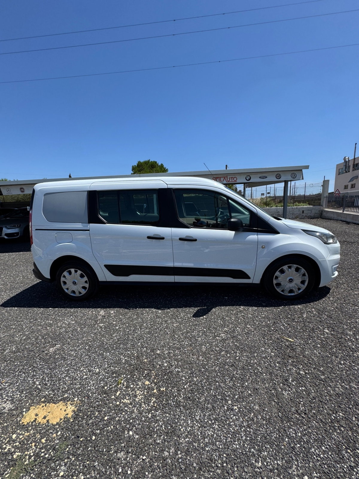 Ford Tourneo Connect 1.5 TDCi 120 CV Plus (7)