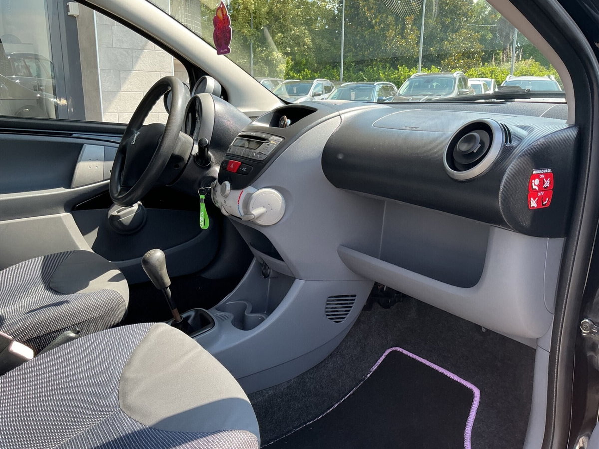 Peugeot 107 68CV 5p. Plaisir (10)