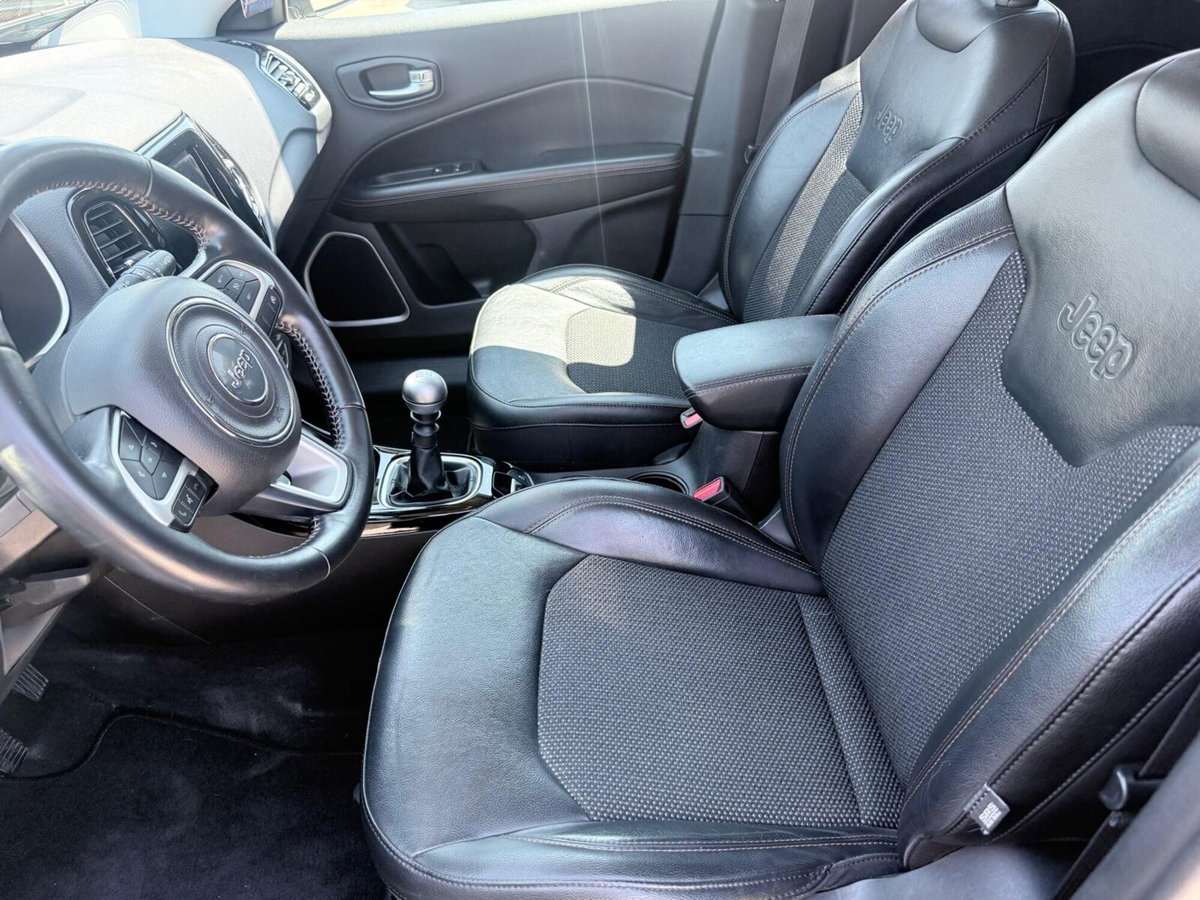 Jeep Compass 1.6 Multijet II 2WD Limited (10)