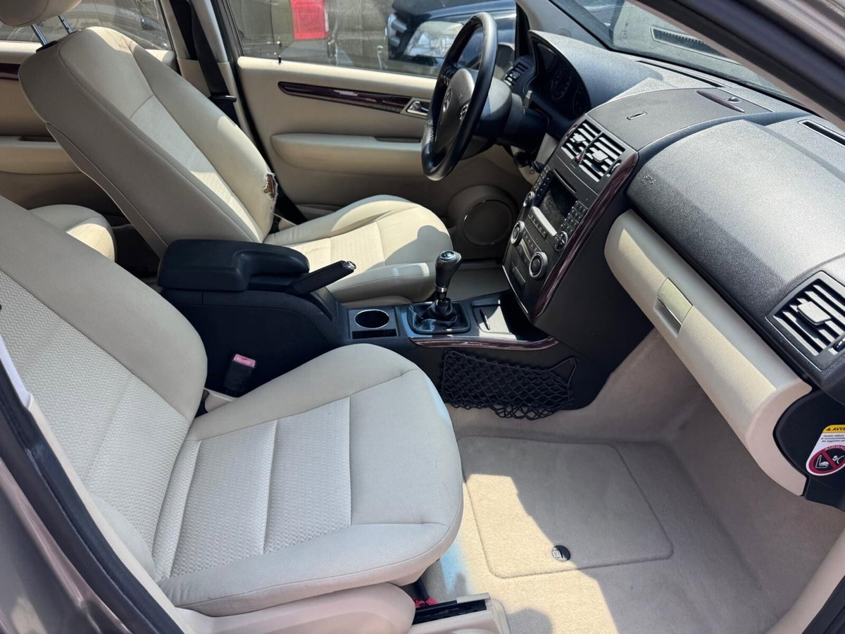 Mercedes-Benz Classe A 180 CDI Elegance (10)