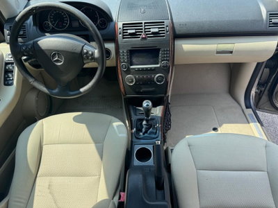 Mercedes-Benz Classe A 180 CDI Elegance (12)