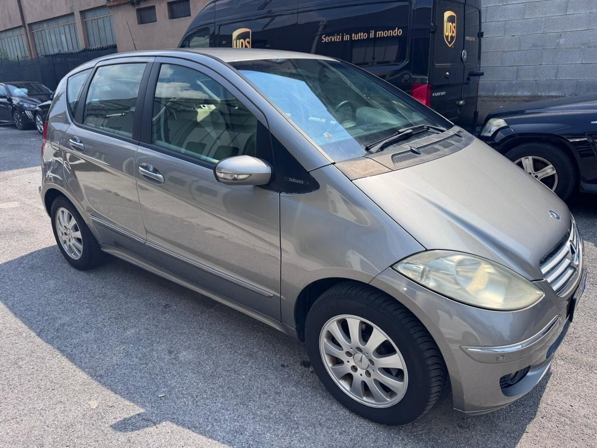Mercedes-Benz Classe A 180 CDI Elegance (2)