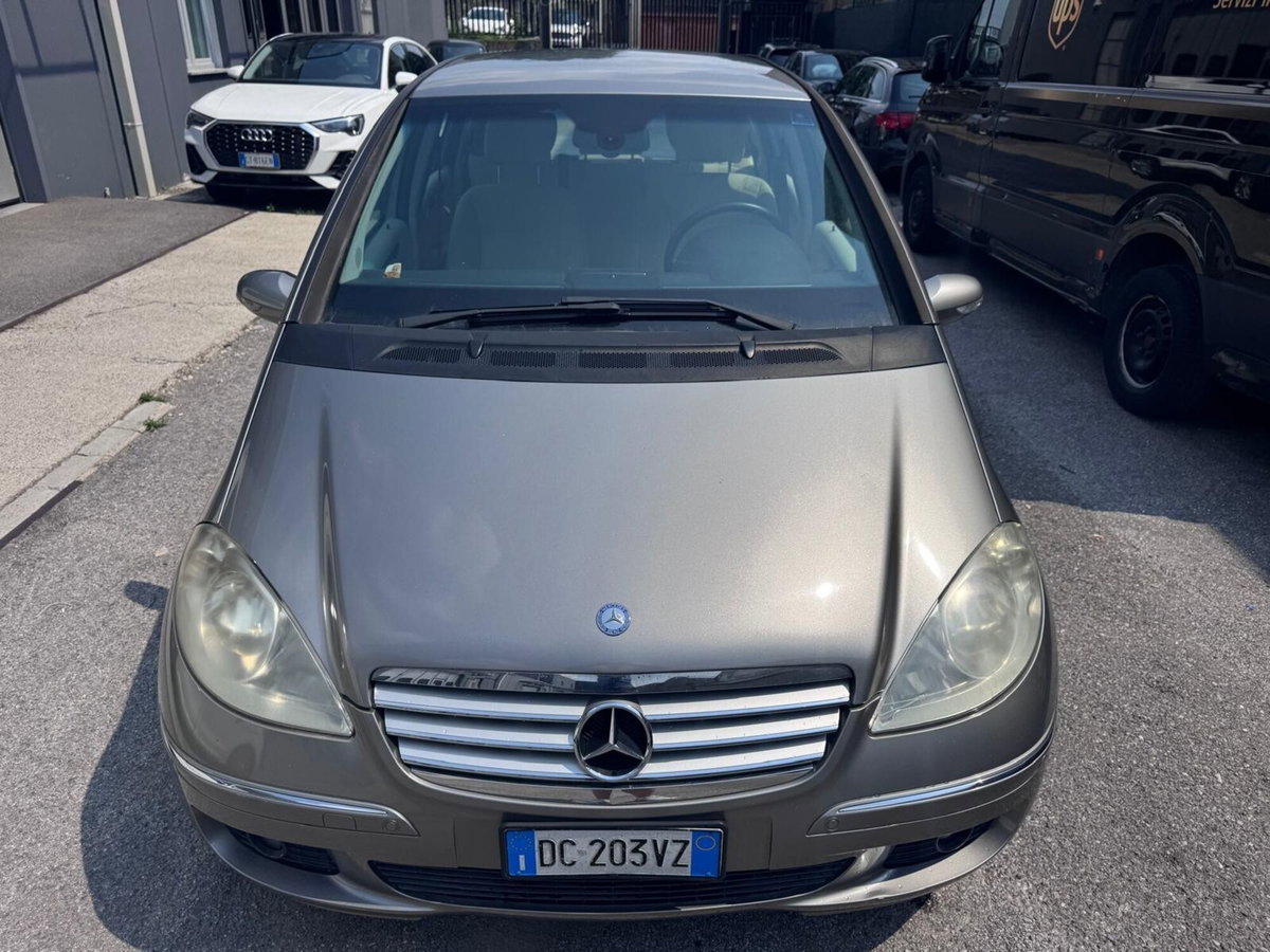 Mercedes-Benz Classe A 180 CDI Elegance (3)
