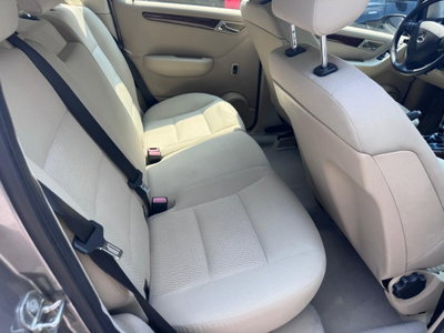 Mercedes-Benz Classe A 180 CDI Elegance (9)