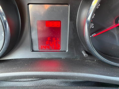 Opel Meriva 1.4 100CV Cosmo (14)