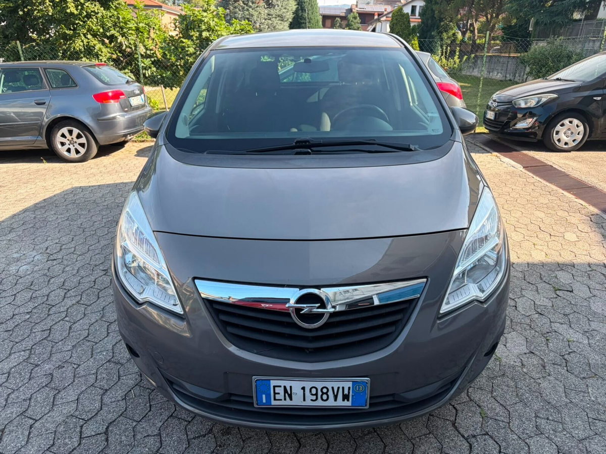Opel Meriva 1.4 100CV Cosmo (3)