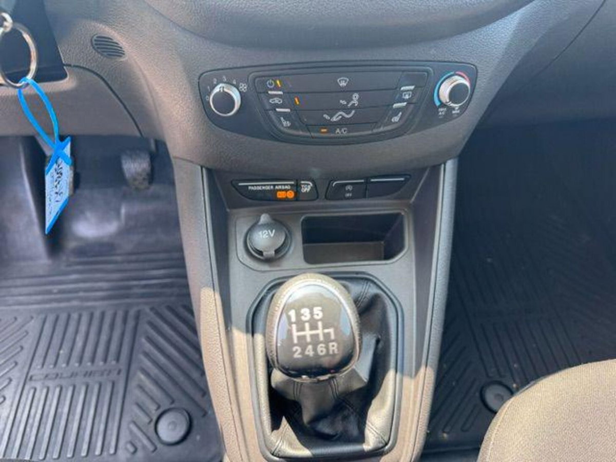 Ford Transit Courier 1.5 TDCi 75CV  Trend (10)