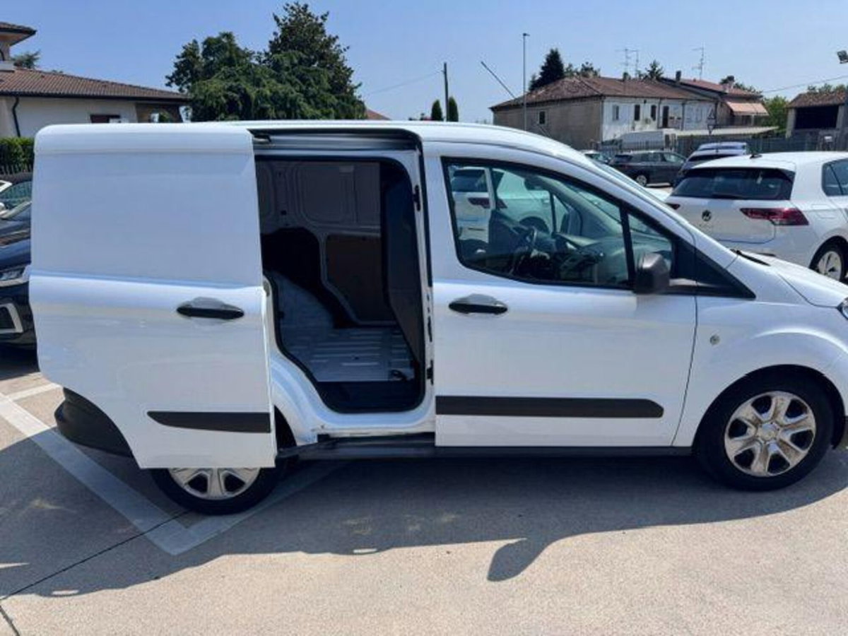 Ford Transit Courier 1.5 TDCi 75CV  Trend (15)