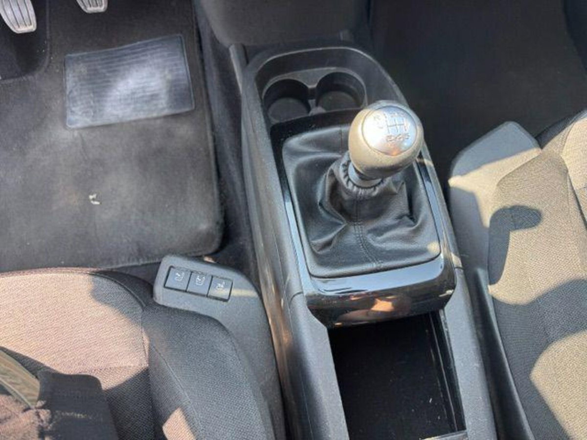 Citroen C4 Picasso BlueHDi 120 S&S Live (11)