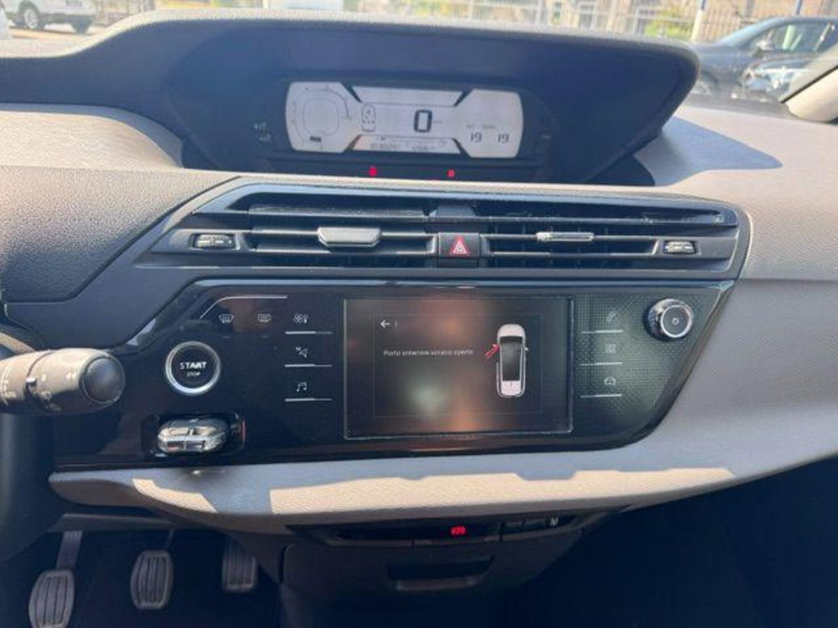 Citroen C4 Picasso BlueHDi 120 S&S Live (9)