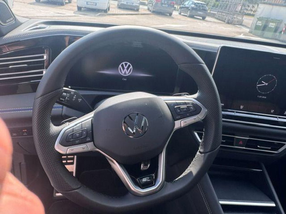 Volkswagen Tiguan 2.0 tdi R-Line 4motion 193cv dsg (9)