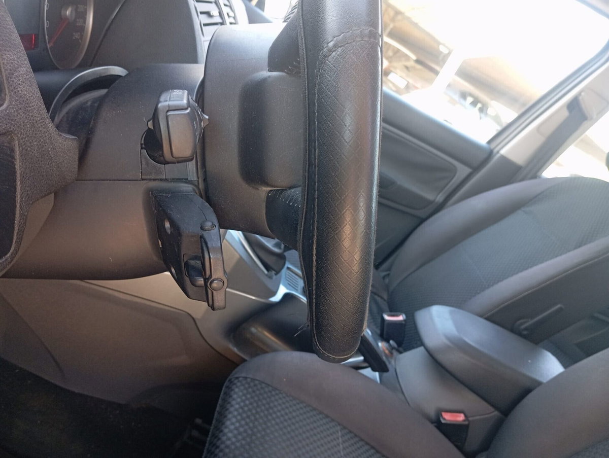 Ford C-Max 1.6 TDCi 90 CV (11)