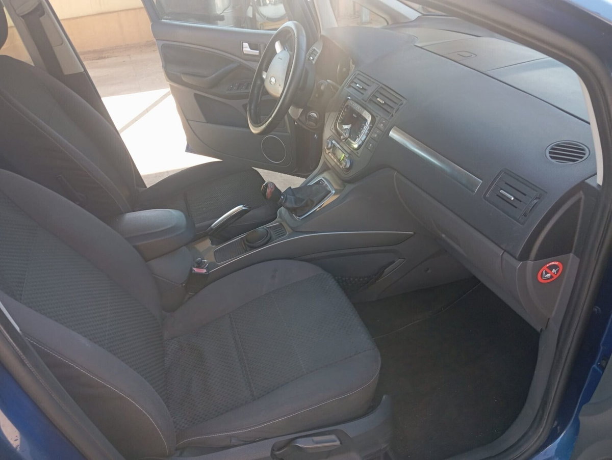 Ford C-Max 1.6 TDCi 90 CV (12)