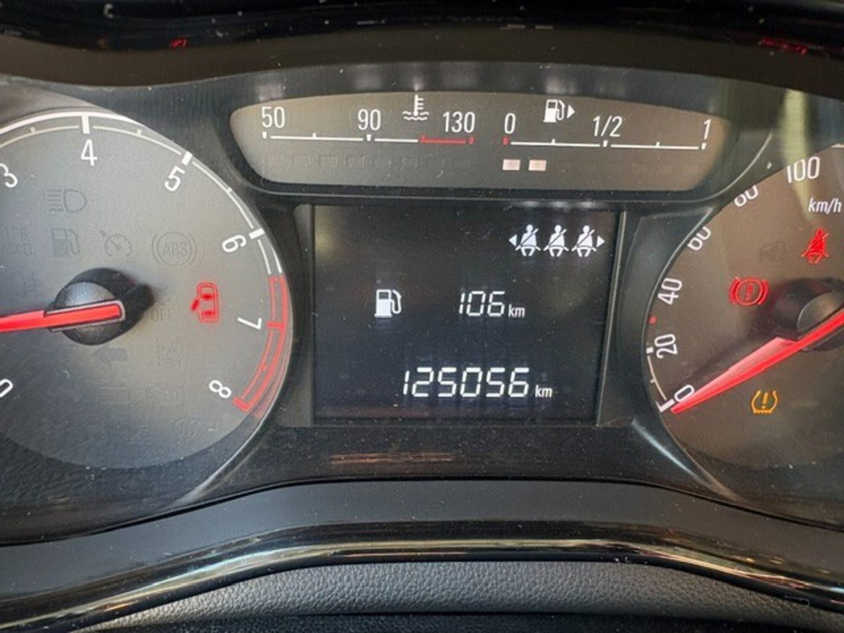 Opel Karl 1.0 75 CV N-Joy (2)