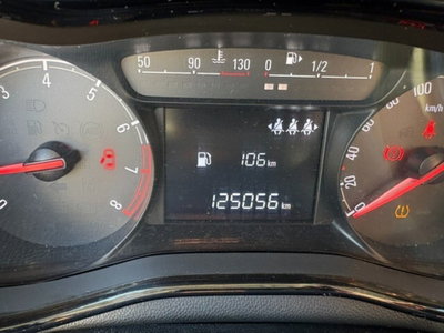 Opel Karl 1.0 75 CV N-Joy (2)