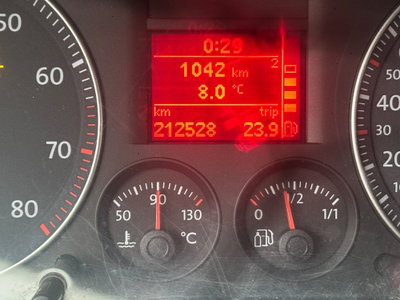 Volkswagen Touran Trendline Ecofuel (12)