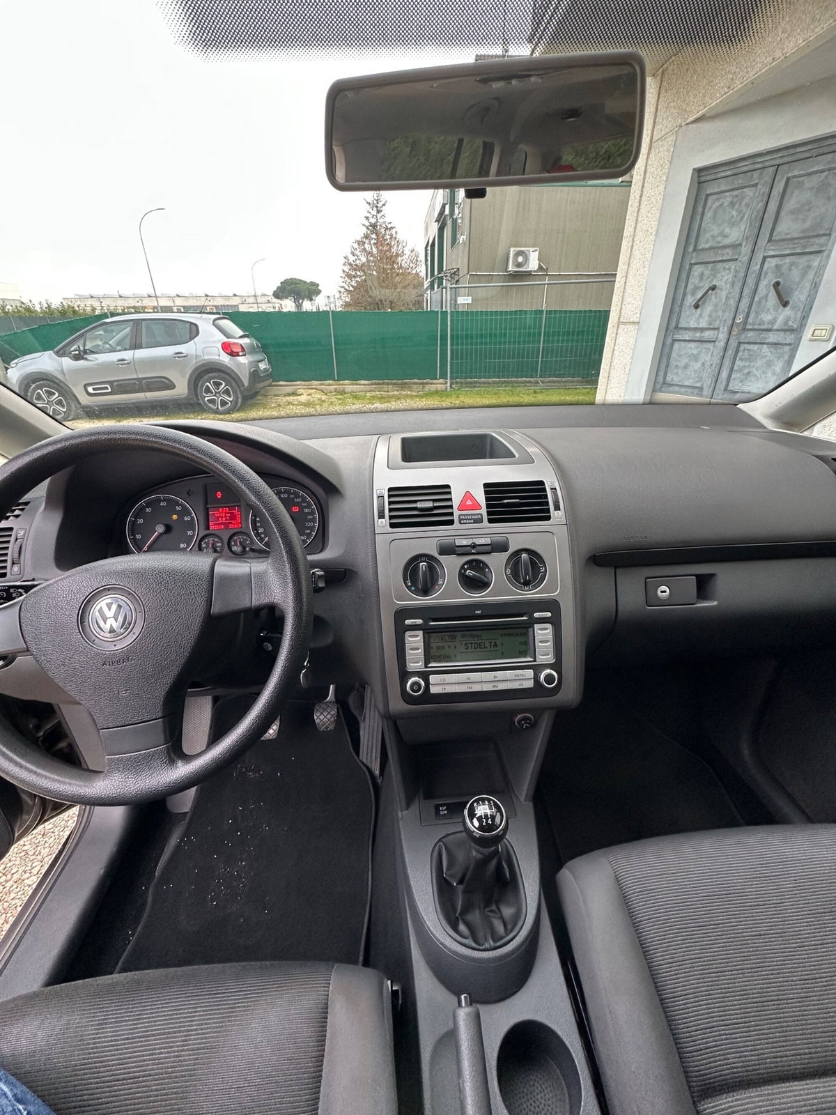 Volkswagen Touran Trendline Ecofuel (14)