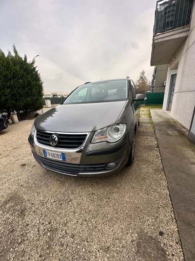 Volkswagen Touran Trendline Ecofuel (2)