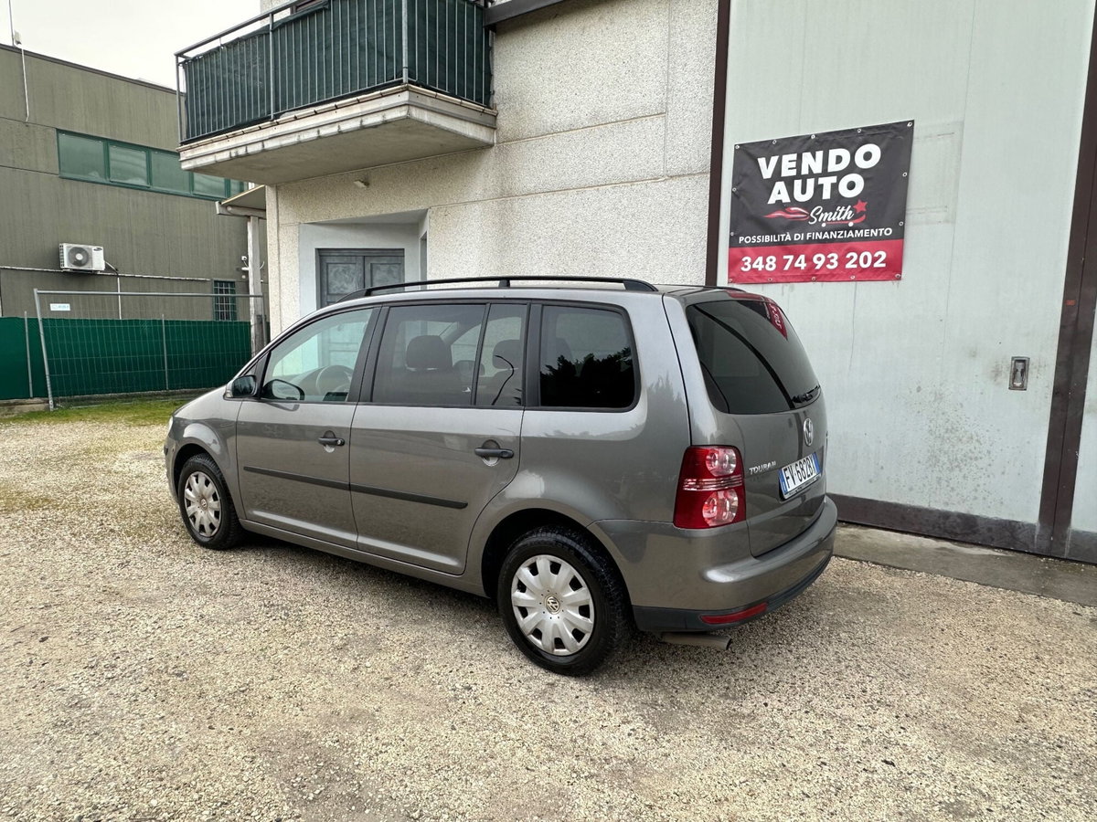 Volkswagen Touran Trendline Ecofuel (5)