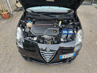 Alfa Romeo Giulietta 1.6 JTDm-2 Distinctive (14)