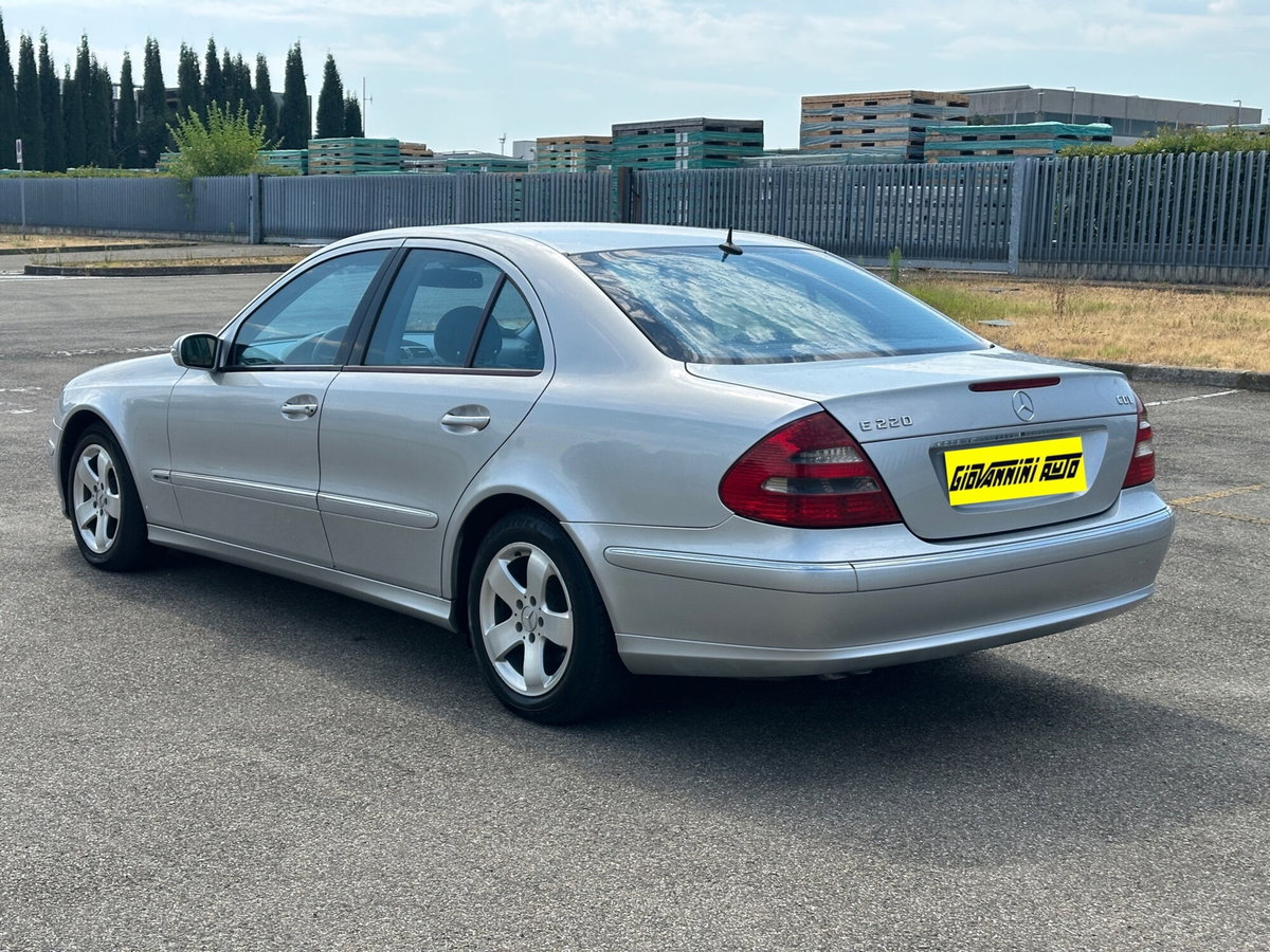 Mercedes-Benz Classe E 220 CDI cat Avantgarde (7)