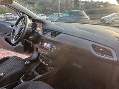 Opel Corsa 1.4 90CV GPL Tech 5 porte n-Joy (7)