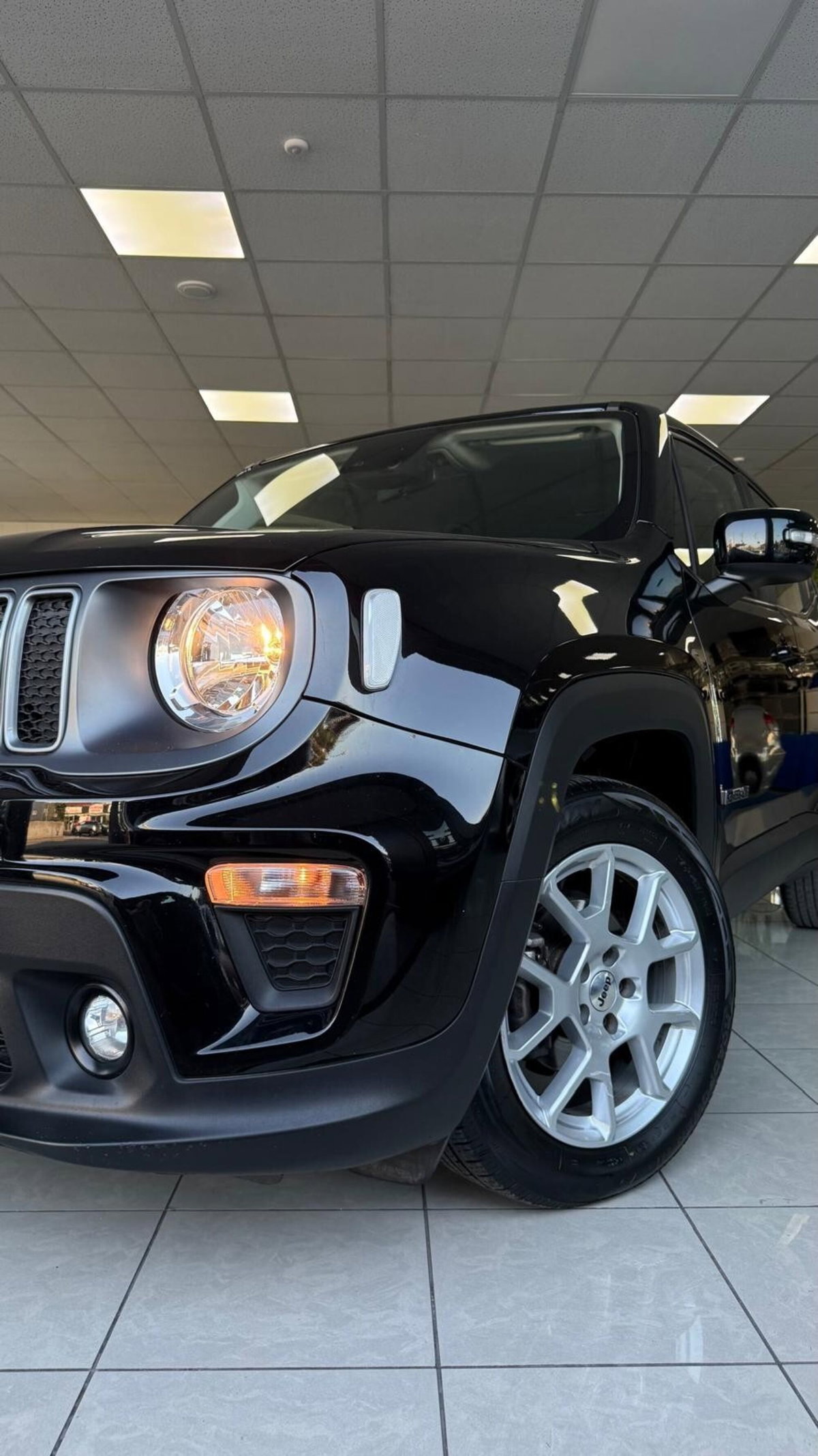 Jeep Renegade 1.6 Mjt 130 CV Limited (15)