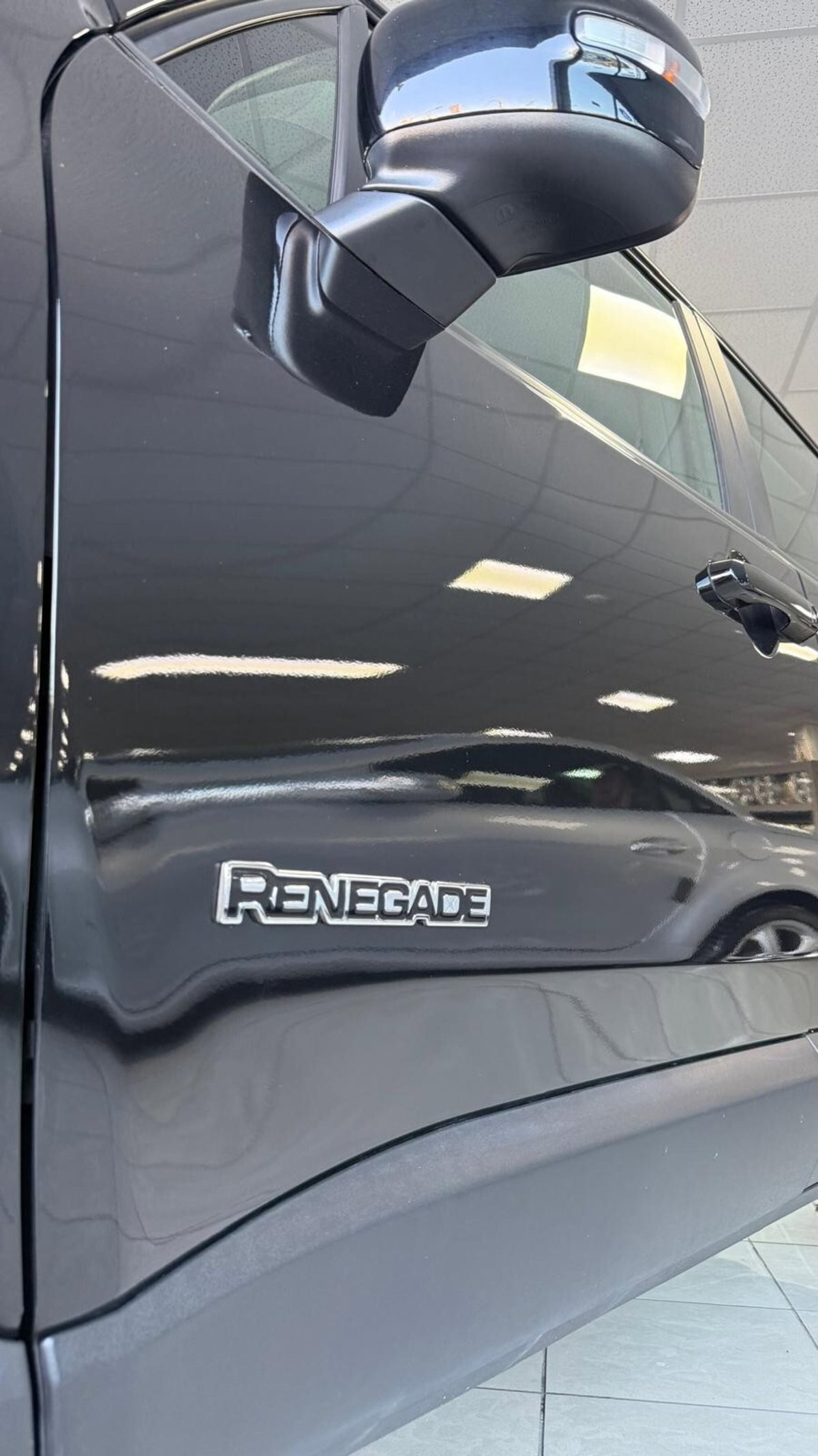 Jeep Renegade 1.6 Mjt 130 CV Limited (17)