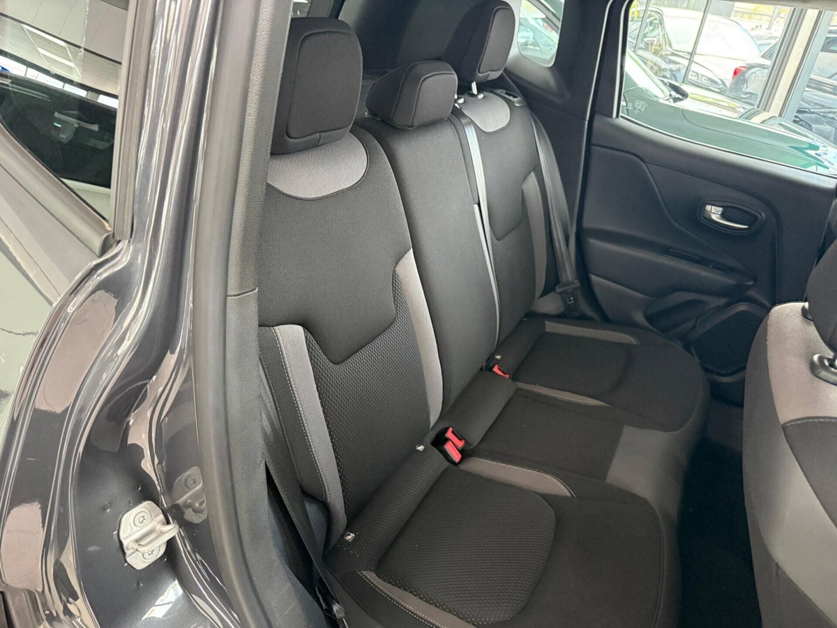 Jeep Renegade 1.6 Mjt 130 CV Limited (8)