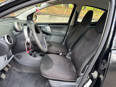 Peugeot 107 68CV 5p. Sweet Years (10)