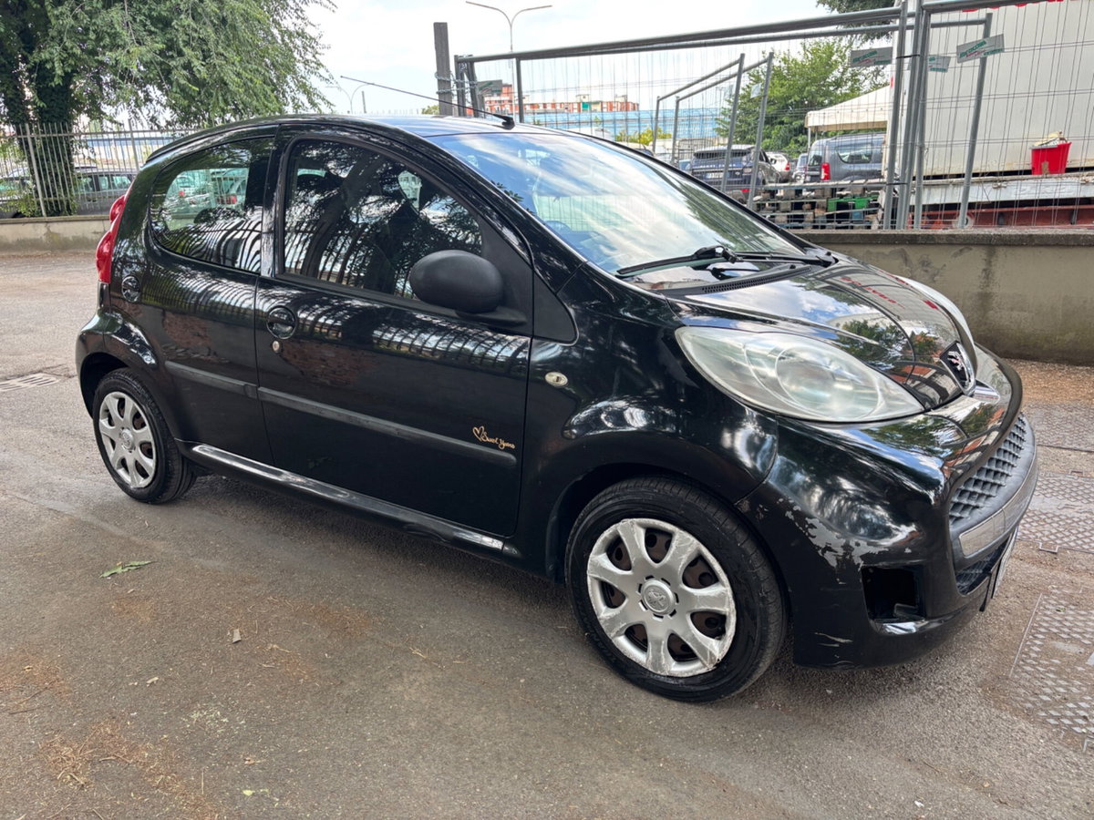 Peugeot 107 68CV 5p. Sweet Years (4)