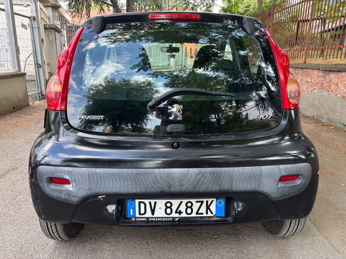 Peugeot 107 68CV 5p. Sweet Years (6)