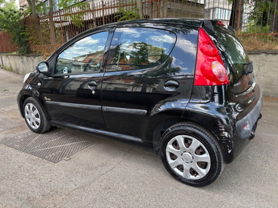 Peugeot 107 68CV 5p. Sweet Years (7)