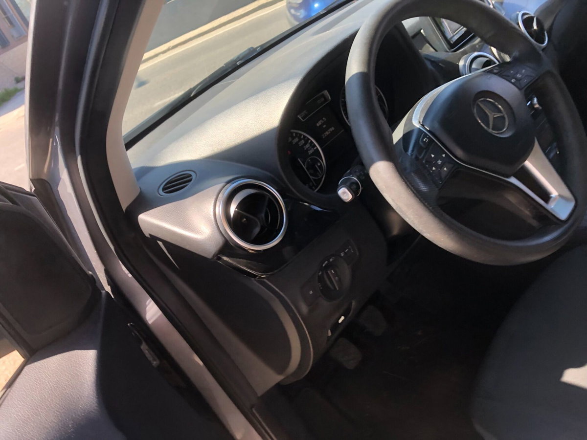 Mercedes-Benz Classe B 180 CDI Premium (12)