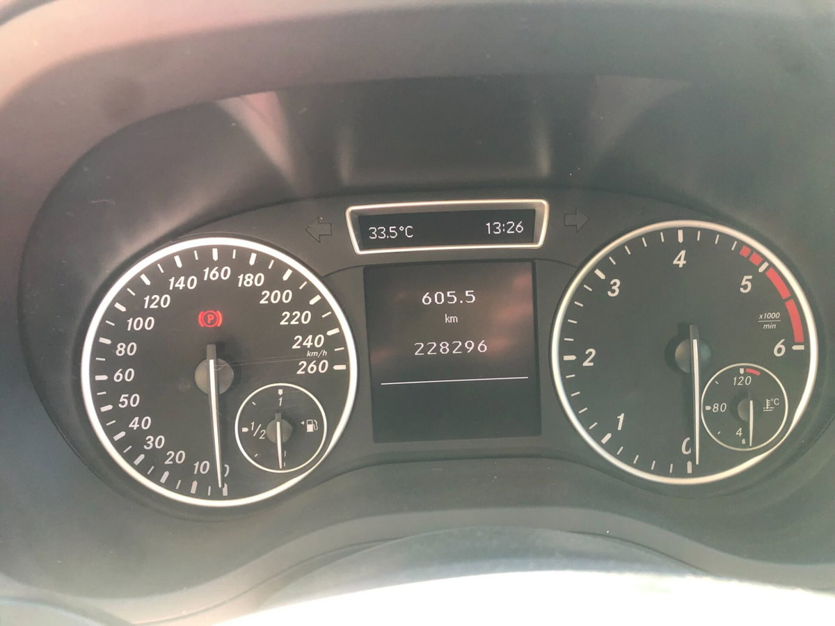 Mercedes-Benz Classe B 180 CDI Premium (14)