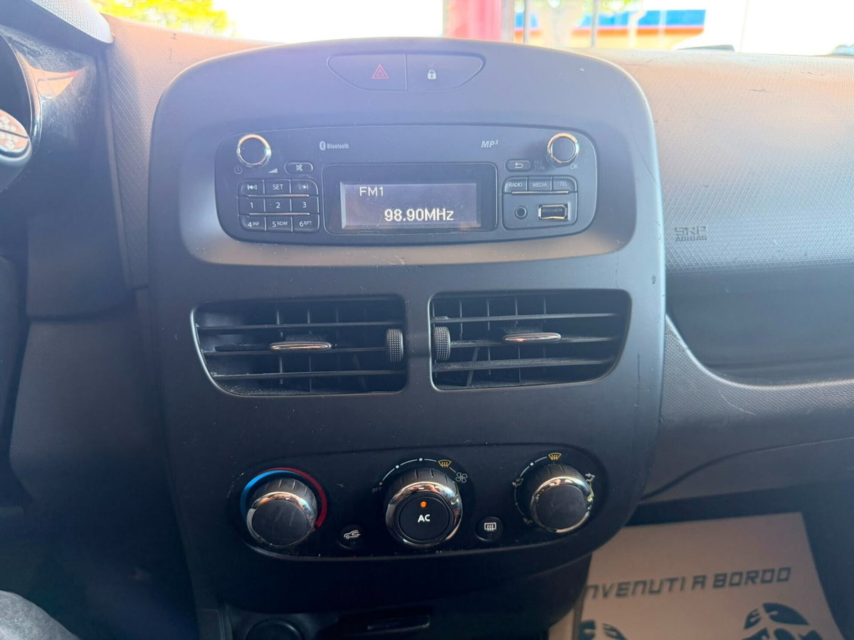 Renault Clio 1.2 75CV GPL 5 porte Live (10)