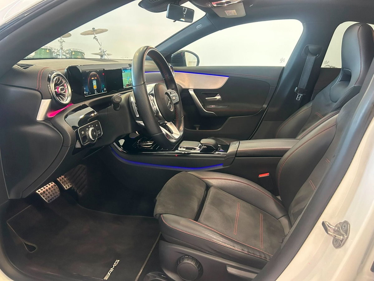 Mercedes-Benz CLA 200 d Automatic Premium (12)