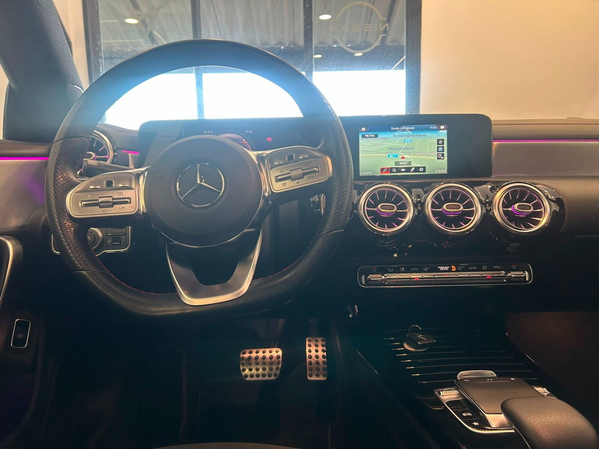 Mercedes-Benz CLA 200 d Automatic Premium (14)