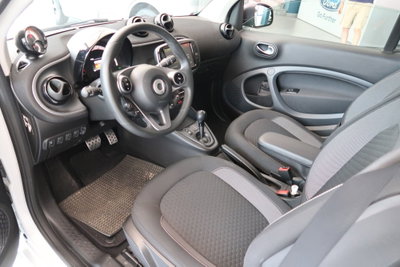 smart Fortwo eq Pulse 22kW (8)