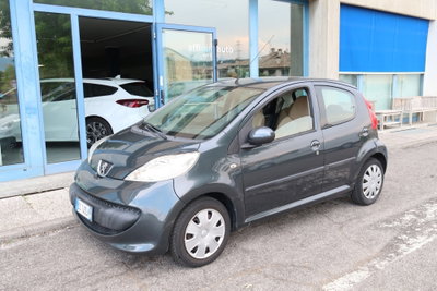 Peugeot 107 68CV 5p. Desir usata