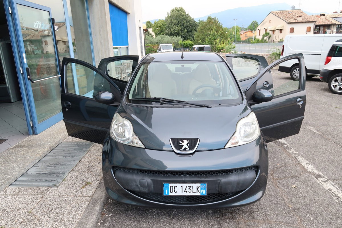 Peugeot 107 68CV 5p. Desir (11)