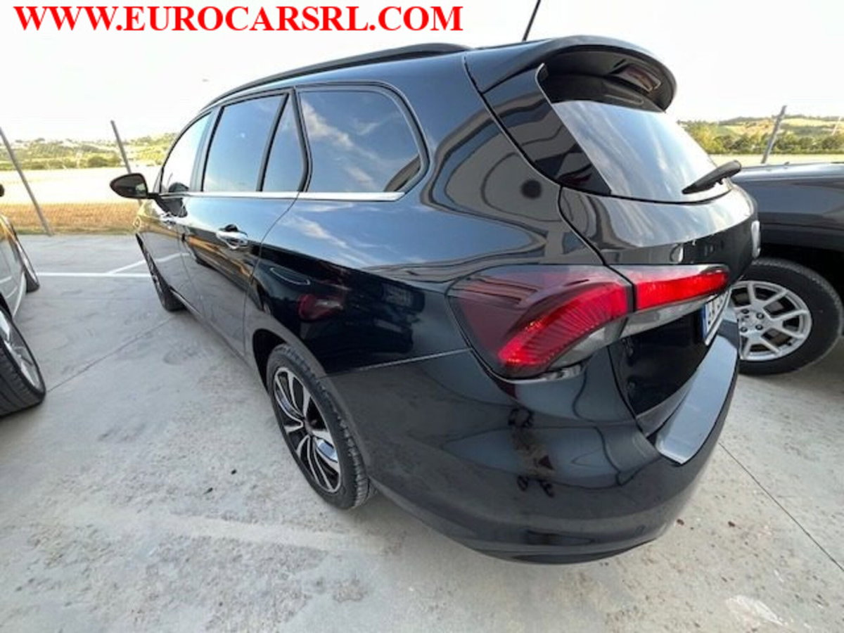 Fiat Tipo Station Wagon Tipo 1.6 Mjt S&S DCT SW Lounge (5)