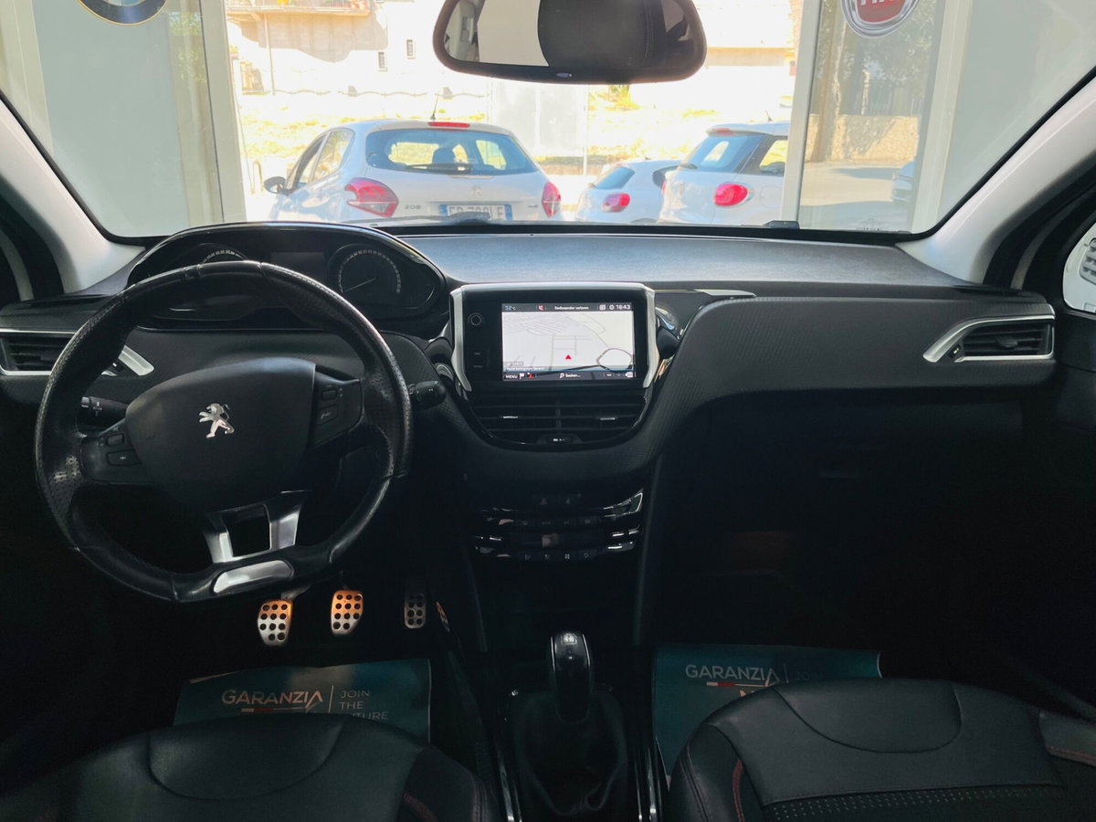 Peugeot 2008 100 GT Line (12)